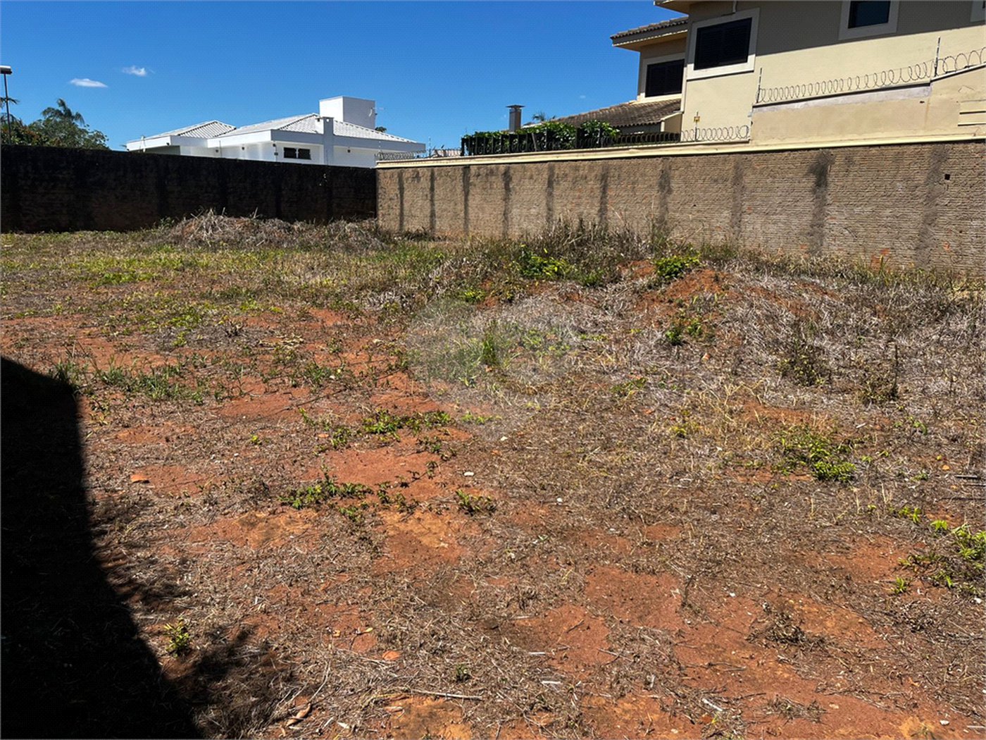 Terreno com 586,00 m² á Venda.