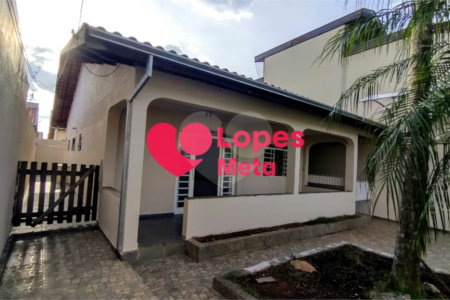 BELISSIMA CASA COM 250M², 3 DORMITORIOS, 1 BANHEIRO E 3 VAGAS DE GARAGEM, CIDADE VISTA VERDE, SÃO JO
