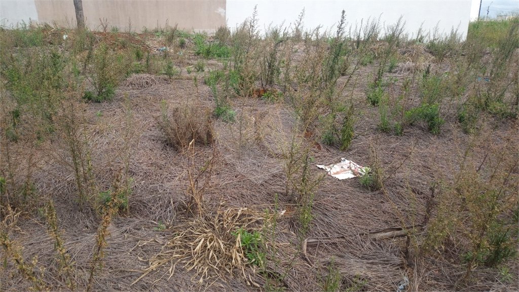 Lote no Jardim do Bosque, aceita financiamento ou aquisição de terreno e construção .