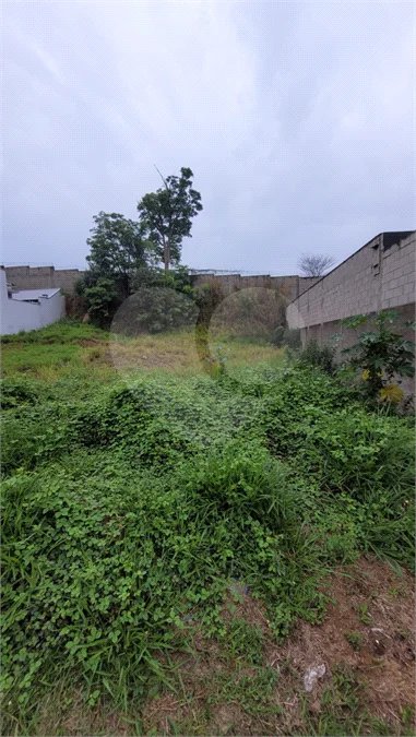 Terreno / Lote a Venda no Residencial Parque dos Pinheiros em Vinhedo/SP