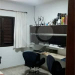Sobrado a venda no Tremembé com 327m², com 4 dormitórios 2 suítes e 2 vaga de garagem