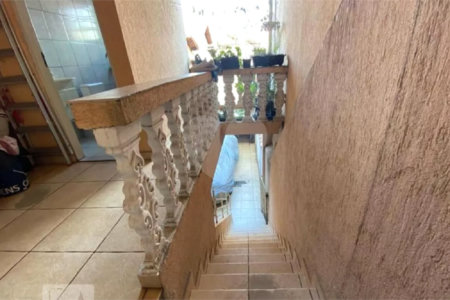 Sobrado de vila à venda – 140m²