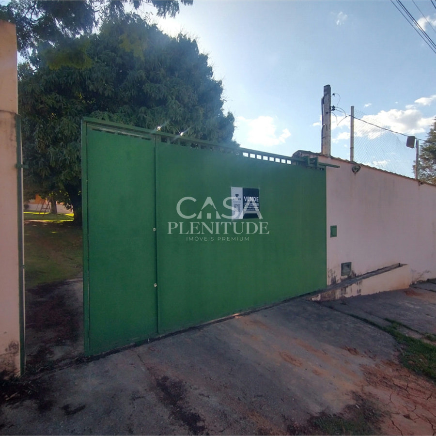 Chácara à venda com 5 quartos, sendo 1 suíte, em Araçoiaba da Serra, SP
