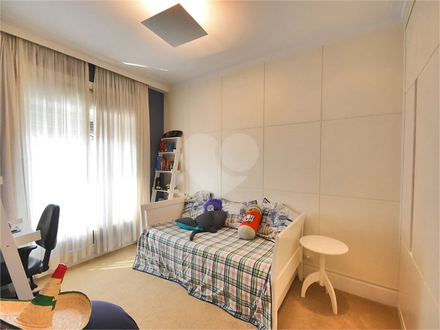 Casa impecável em terreno de 546m2