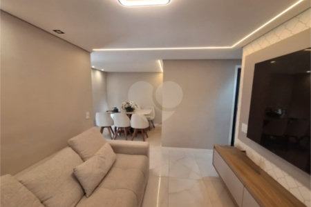 Apartamento totalmente mobiliado com 2 dormitórios, 1 vaga