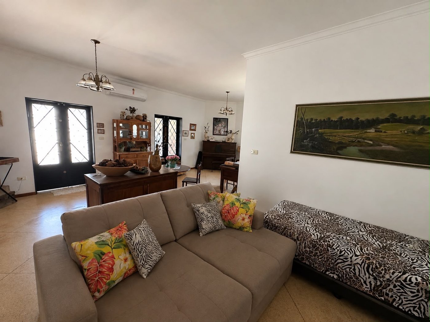 Casa para alugar com 4 suítes em São Carlos, Três Lagoas, MS