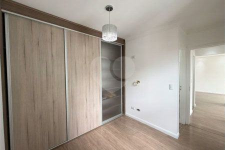 Apartamento para venda no Residencial Piazza Della Fontana com 3 quartos e 1 vaga.
