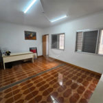 Casa Térrea na Vila Formosa de 233m2 com 3 dorms, 1 suíte, 3 banheiros e 4 vagas. Estuda permuta.