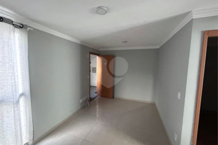 Apartamento no Monte D'oro á venda.