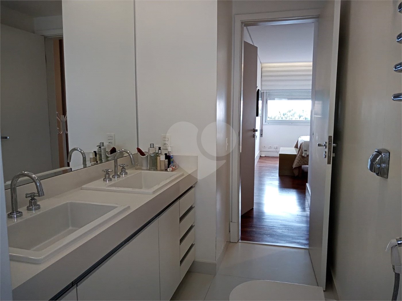 Apartamento à venda com 3 quartos, sendo 1 suíte, em Higienópolis, São Paulo, SP