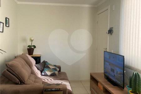 Apartamento no Condomínio Monte Olimpo.