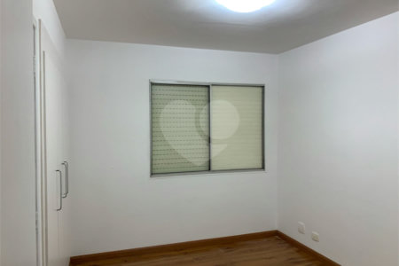 Lindo apartamento reformado!!! Apto a venda 3 dormitórios 1 suite e 2 vagas - Vila Nova Conceição