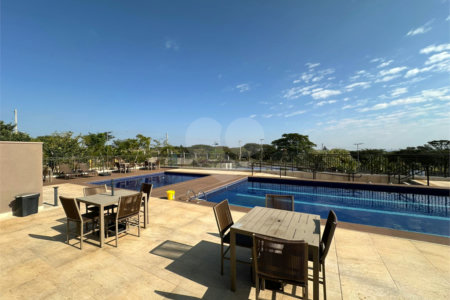 Sobrado á venda com 03 suítes, no Residencial Villeneuve em São Carlos-SP.