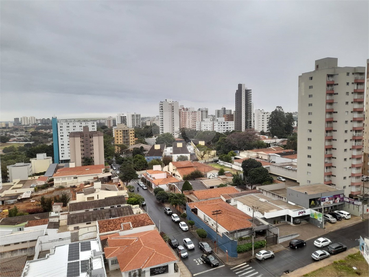 Apartamento Mobiliado para Venda e Locação no Edifício Annelise - São Carlos