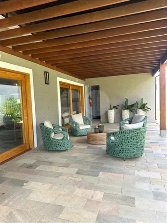 Terreno com 942m² no Condomínio 7 Lagos em Itatiba