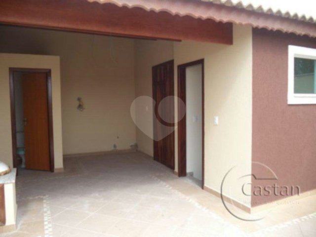 Casa em condomínio à venda com 3 quartos, sendo 1 suíte,  em Vila Prudente, São Paulo, SP