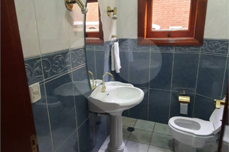 Casa à venda com 4 quartos, sendo 3 suítes, em Interlagos, São Paulo, SP