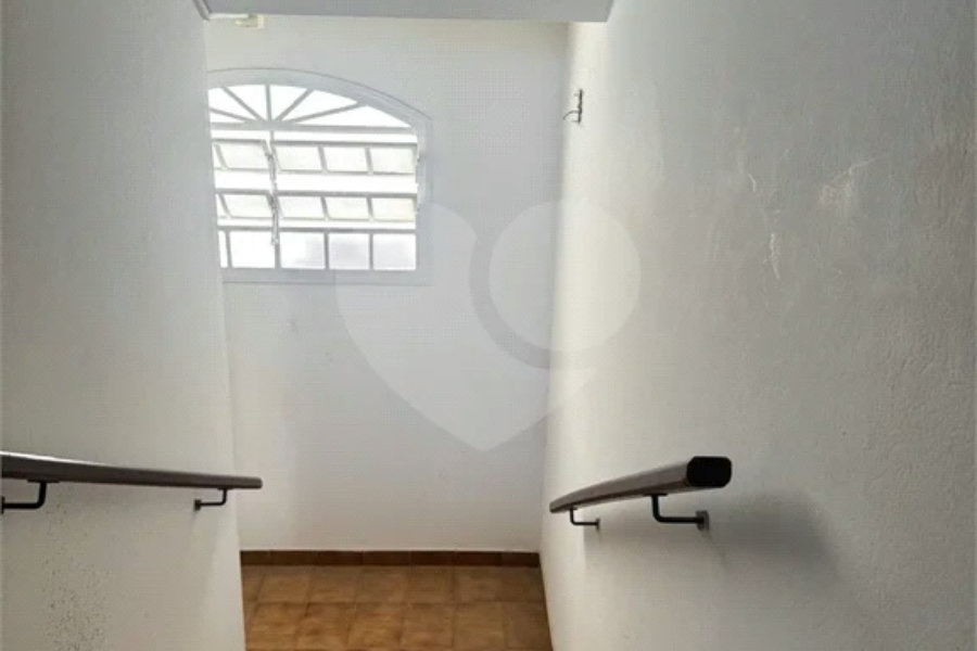 Sobrado Residencial e Comercial em Área Nobre de Piracicaba, para venda e locação.