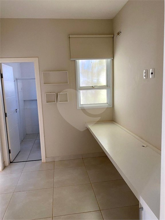 Casa à Venda de 4 dormitórios suítes em São Carlos, no Condomínio Damha I