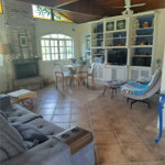 Casa Ampla com 5 Dormitórios, Piscina e Lazer Completo em Terreno de 1.260 m²