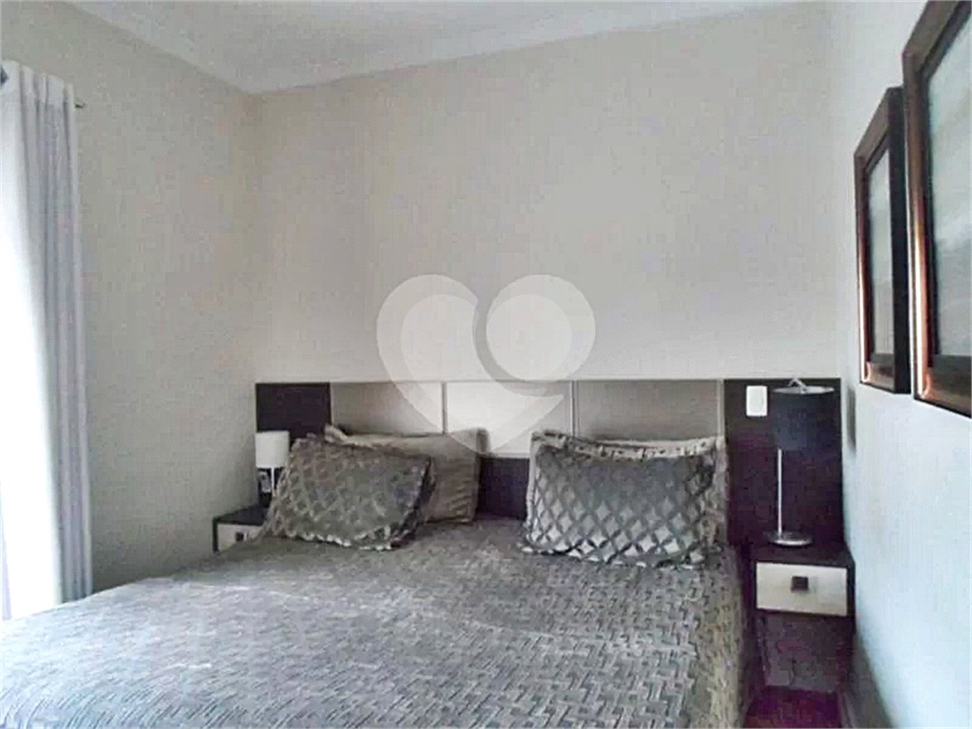 Casa à venda com 4 suítes no condomínio Chácara das Rosas, São Paulo - SP