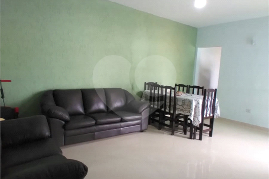 Casa Térrea à venda com 3 suítes em Loty, Itanhaém, SP