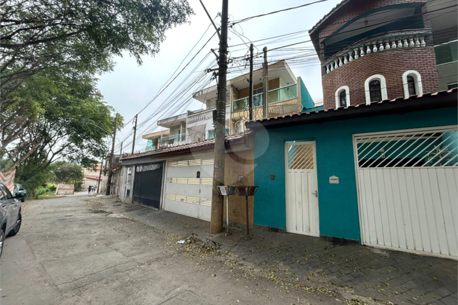 Sobrado à venda com 3 quartos, sendo 1 suíte, em Tremembé, São Paulo, SP