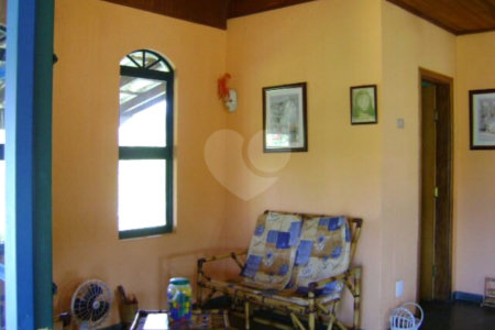 Chácara à venda com 3 quartos, sendo 2 suítes, em Éden, Sorocaba, SP