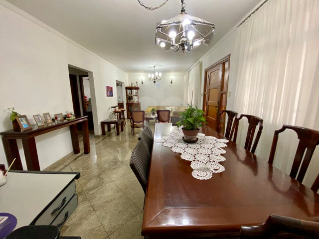 Casa à venda com 3 quartos, sendo 1 suíte,  em Santana, São Paulo, SP