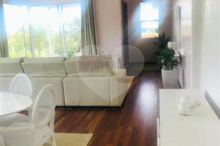 Casa à venda com 3 quartos, sendo 1 suíte, no condomínio Residencial Patrimônio do Carmo, São Roque - SP