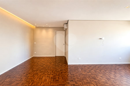 Apartamento à venda com 3 quartos, sendo 1 suíte, em Jardim Paulista, São Paulo, SP