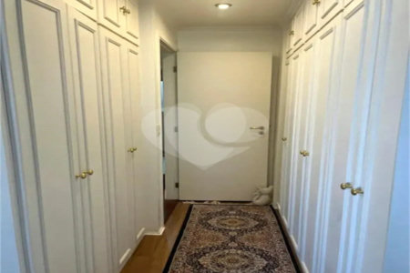 Apartamento à venda com 3 quartos, sendo 1 suíte,  em Parque Imperial, São Paulo, SP