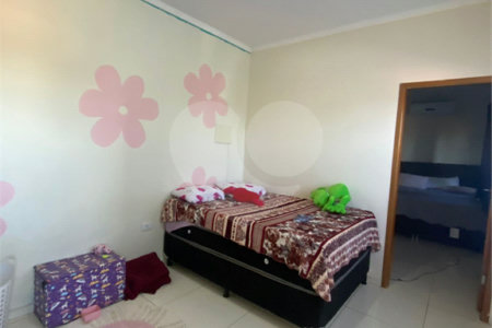 Sobrado à venda com 2 quartos, sendo 1 suíte, em Nova Tres Lagoas, Três Lagoas, MS