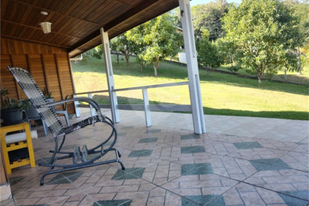 Chácara à venda com 4 quartos, sendo 1 suíte, em Chácaras Fernão Dias, Atibaia, SP