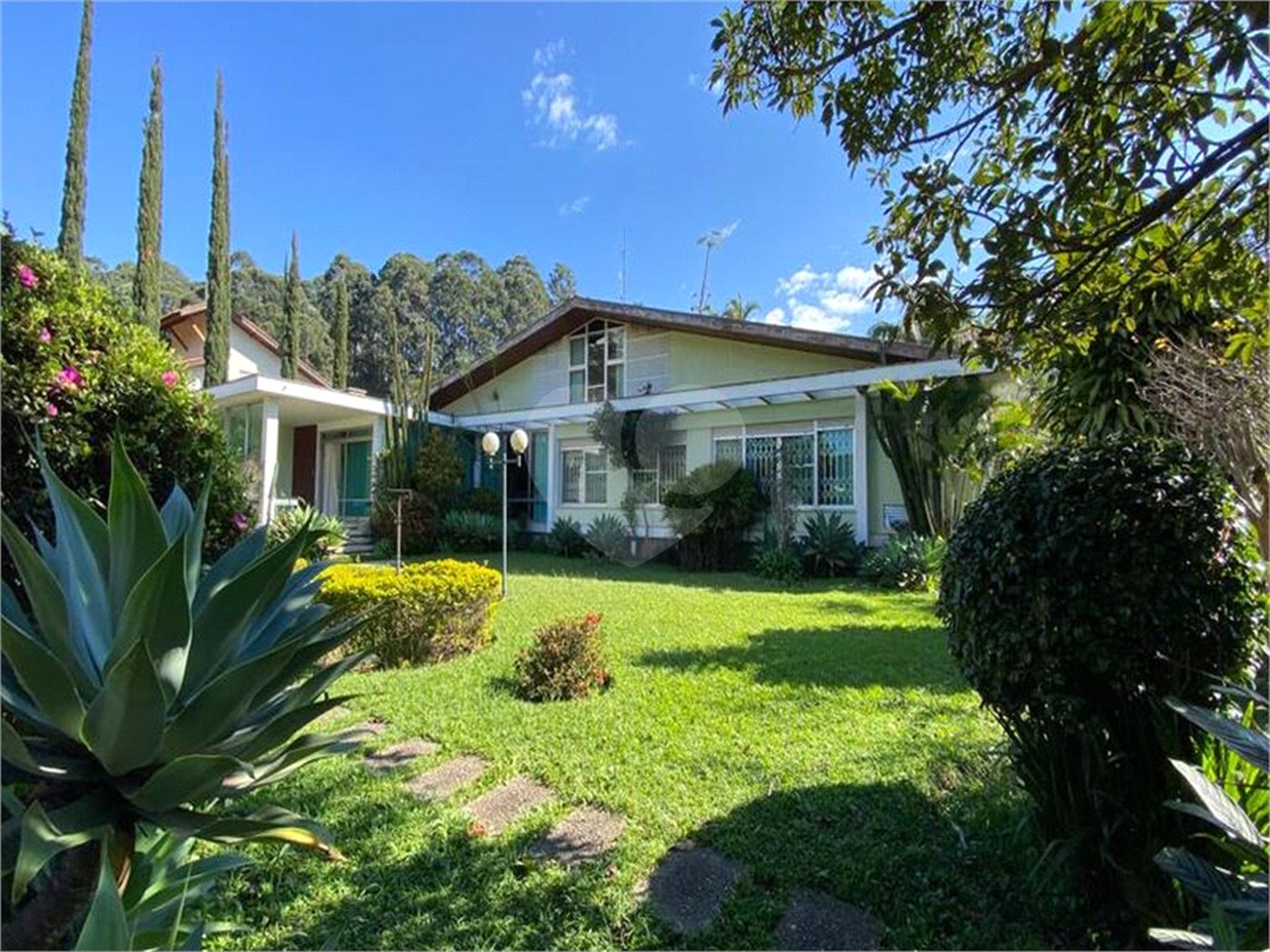 Casa Térrea à venda com 4 quartos, sendo 2 suítes, em Jardim Floresta, São Paulo, SP
