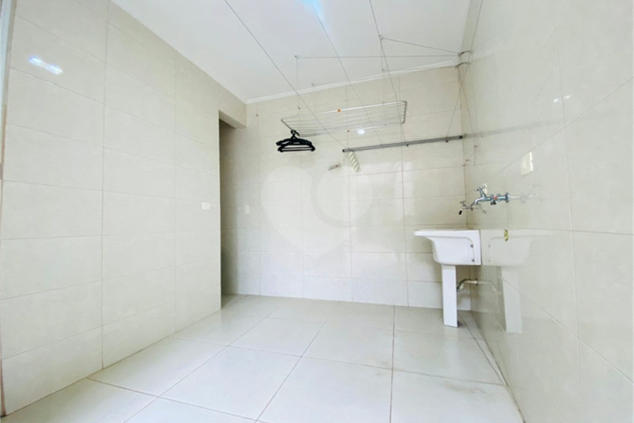 Sobrado à venda com 4 quartos, sendo 3 suítes, em Vila Ester (zona Norte), São Paulo, SP