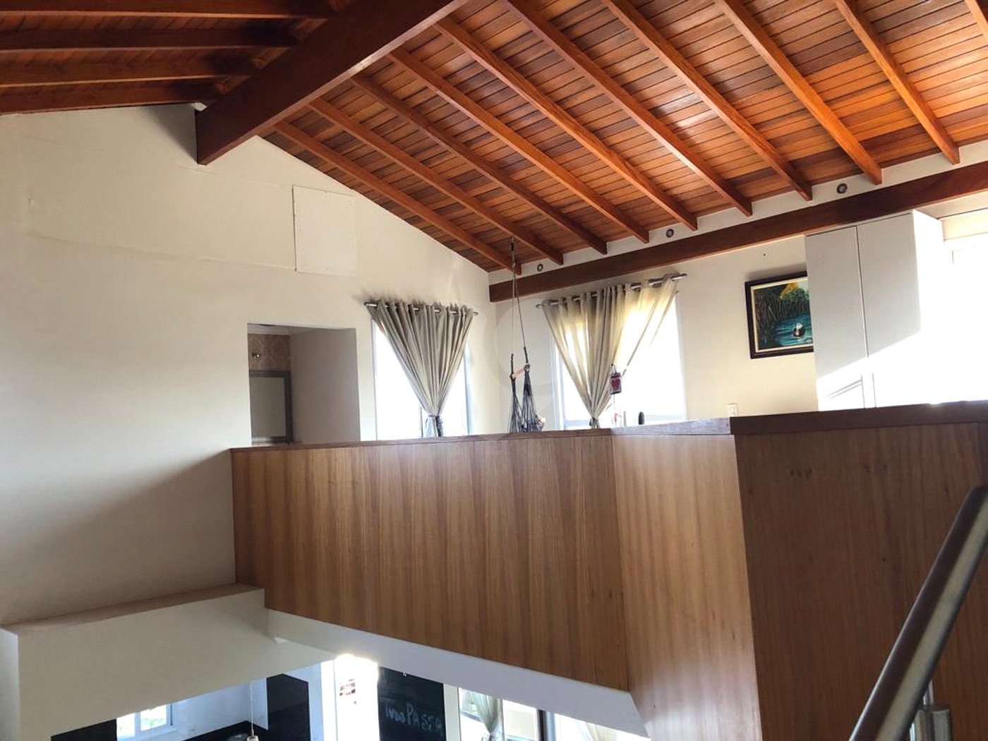 Casa à venda com 5 quartos, sendo 2 suítes, no condomínio Terras de Santa Izabel, Salto - SP