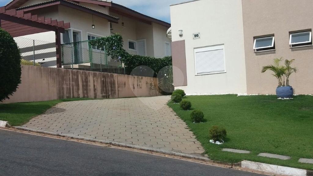 Casa à venda com 4 suítes em Guaxinduva, Atibaia, SP