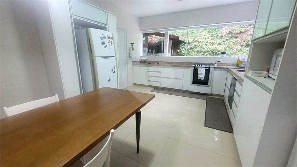 Casa à venda com 5 suítes no condomínio Associação Reserva das Hortênsias, Mairiporã - SP