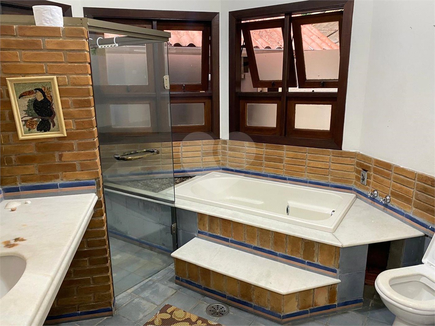 Casa à venda com 6 suítes em Massaguaçu, Caraguatatuba, SP
