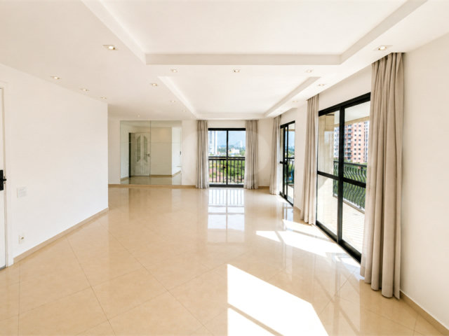 Apartamento à venda com 3 suítes em Alto da Boa Vista, São Paulo, SP