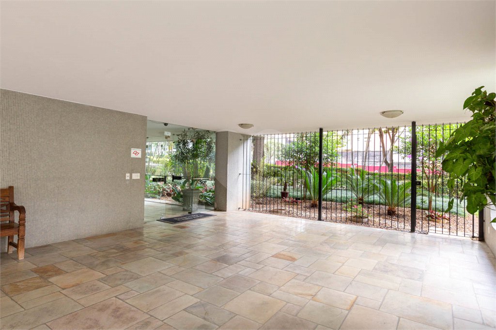Apartamento à venda com 3 quartos, sendo 1 suíte, em Jardim Paulista, São Paulo, SP