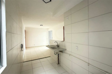 Apartamento à venda com 2 quartos em Guaratiba, Rio de Janeiro, RJ