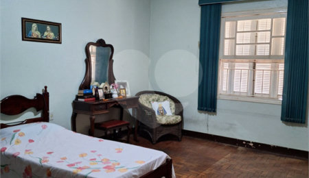 Casa à venda com 2 quartos no Centro, Vinhedo, SP
