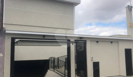 Casa à venda com 3 quartos, sendo 1 suíte, no condomínio Cond Batinga, São Paulo - SP