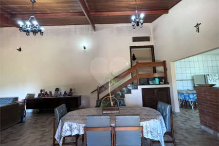 Casa Térrea à venda com 4 quartos, sendo 2 suítes, em Alpes D'Ouro, Bom Jesus dos Perdões, SP
