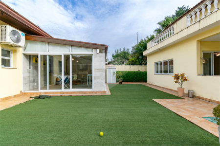 Casa à venda com 3 quartos, sendo 1 suíte,  em Vila Cordeiro, São Paulo, SP