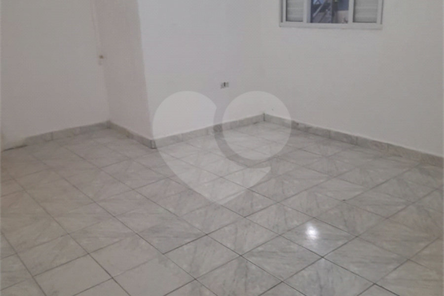 Sobrado à venda com 4 quartos em Tremembé, São Paulo, SP