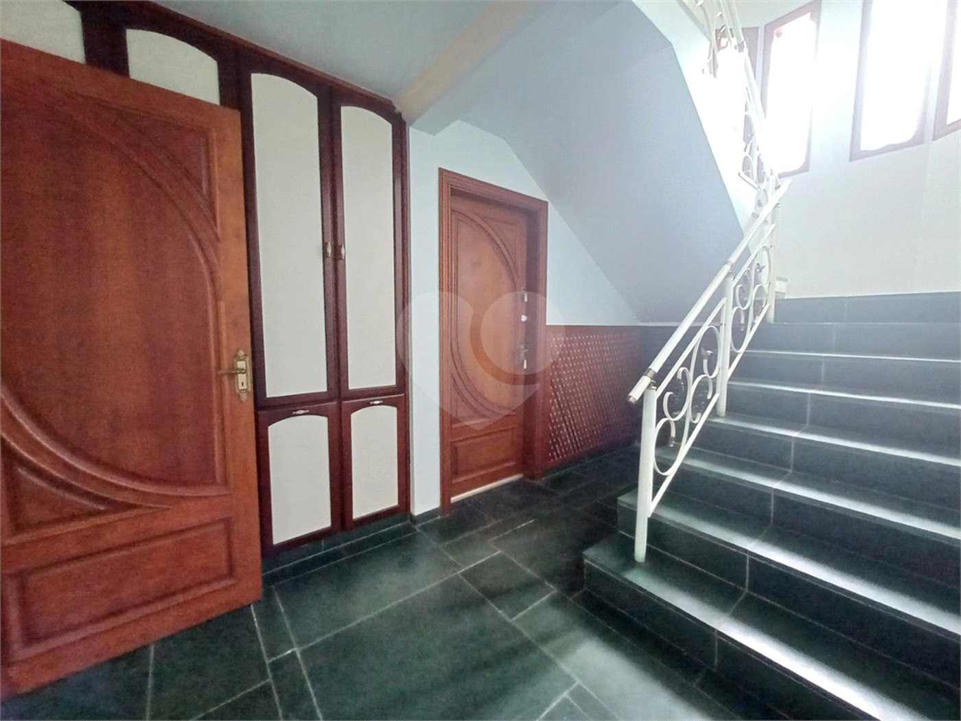 Casa à venda com 6 suítes no condomínio Portal da Raposo, Sorocaba - SP