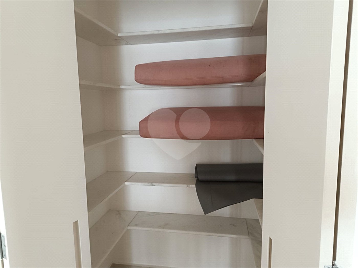 Apartamento à venda ou para alugar com 3 suítes em Pinheiros, São Paulo, SP
